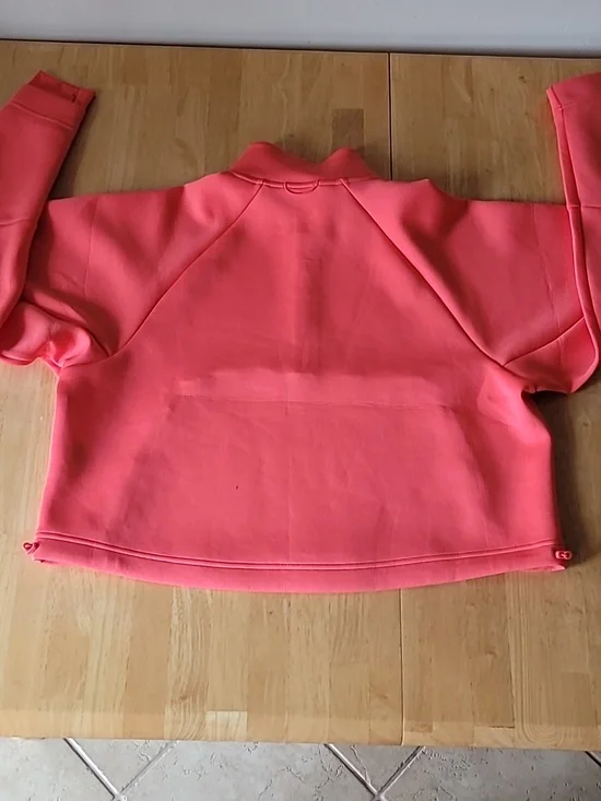 Nike Dri-FIT Prima 1/2-Zip Cropped Training Top - Picture 4 of 16